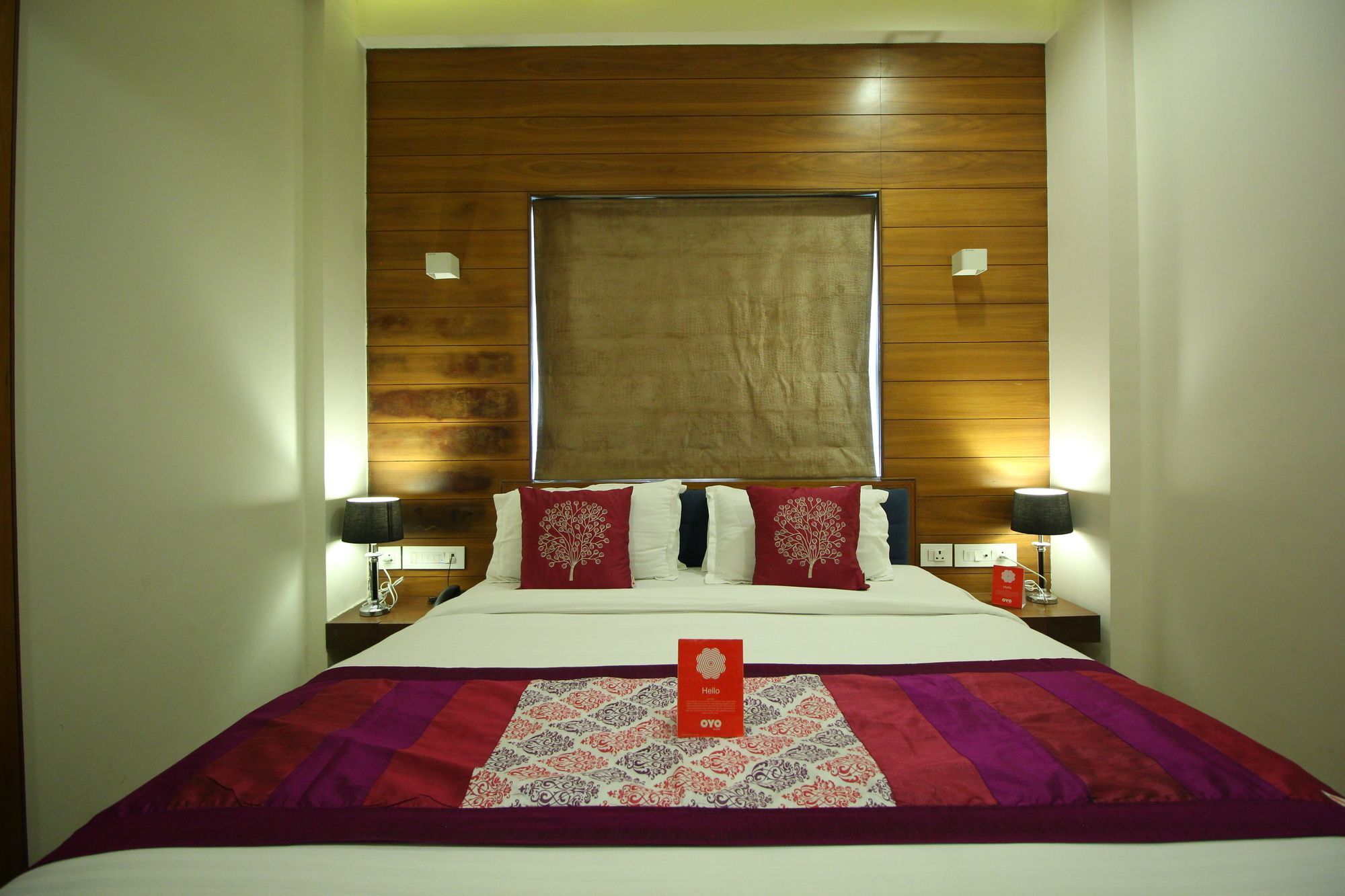 Oyo 8992 Hotel Kyra Ahmedabad Extérieur photo
