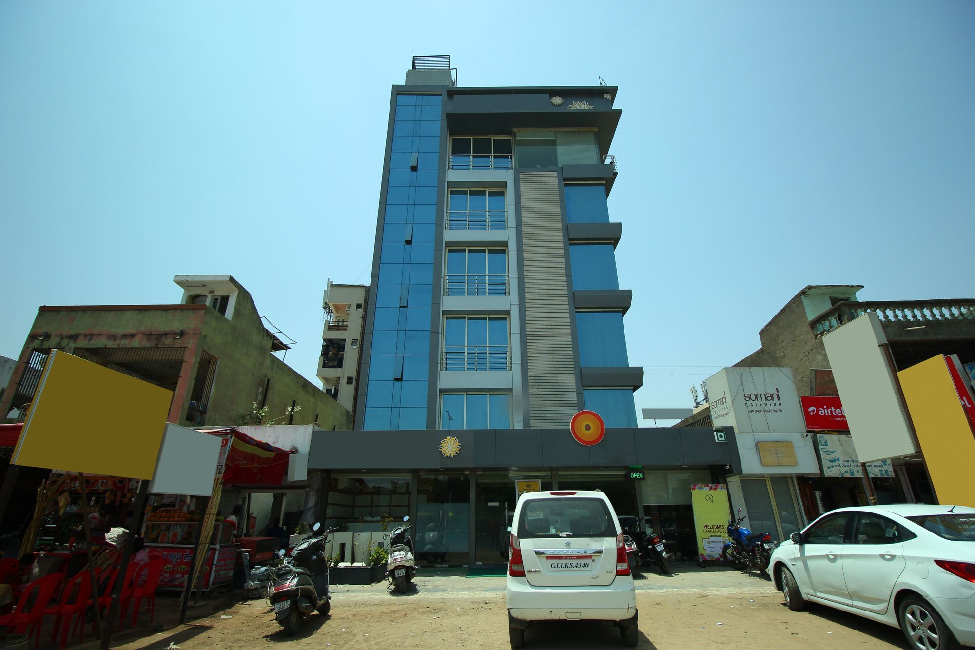 Oyo 8992 Hotel Kyra Ahmedabad Extérieur photo