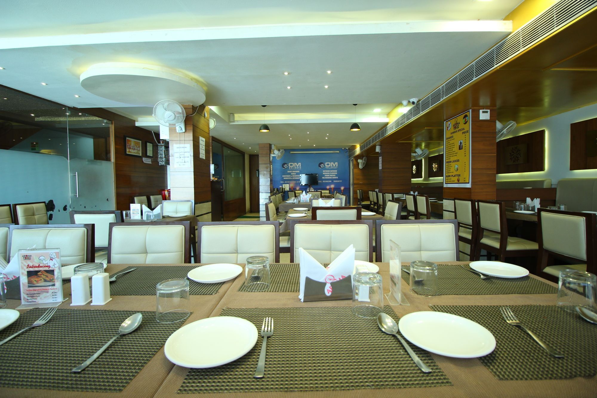 Oyo 8992 Hotel Kyra Ahmedabad Extérieur photo